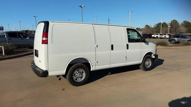 2025 Chevrolet Express Cargo 2500 Base