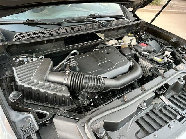 2023 GMC Acadia AWD SLT