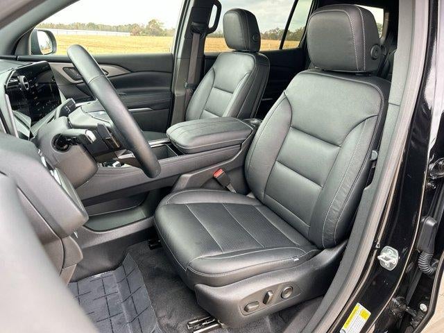 2025 Chevrolet Traverse LT w/1LT