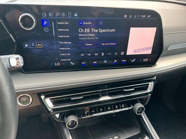 2025 Chevrolet Traverse LT w/1LT