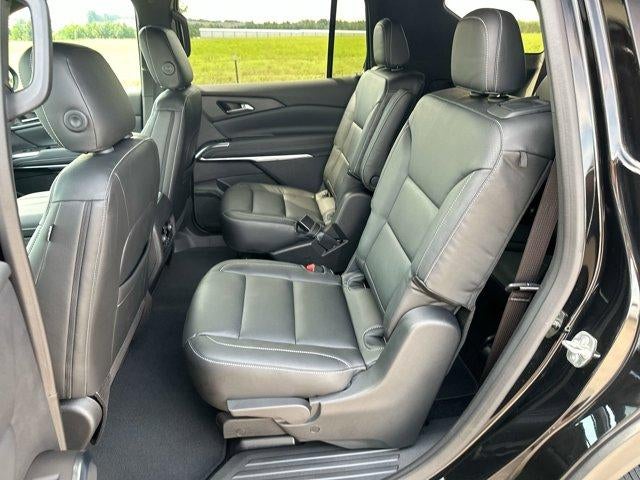 2025 Chevrolet Traverse LT w/1LT