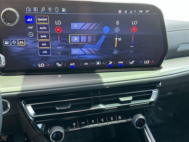 2025 Chevrolet Traverse LT w/1LT