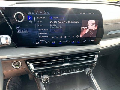 2025 Chevrolet Traverse LT w/1LT