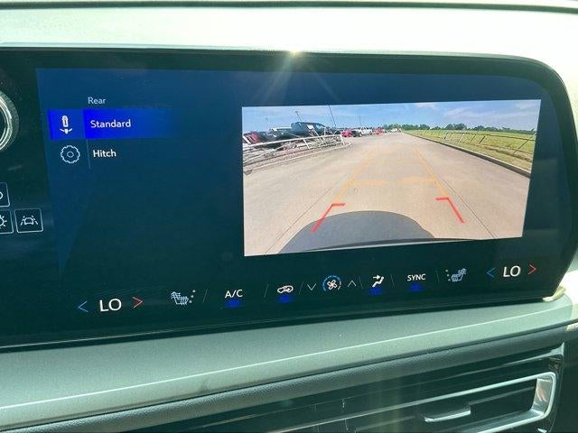 2025 Chevrolet Traverse LT w/1LT