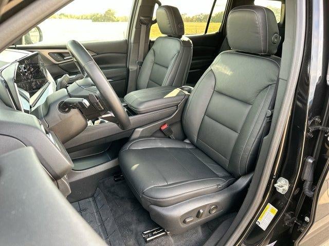 2024 Chevrolet Traverse LT w/2LT