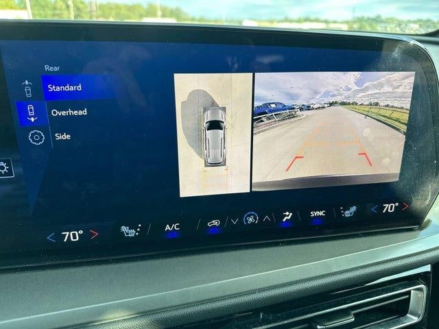 2024 Chevrolet Traverse LT w/2LT