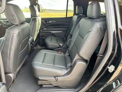 2024 Chevrolet Traverse LT w/2LT