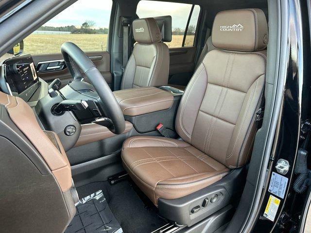 2025 Chevrolet Suburban 4WD High Country