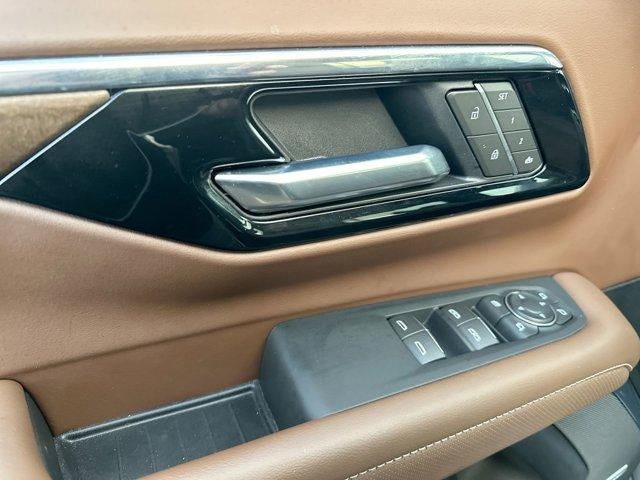 2025 Chevrolet Suburban 4WD High Country