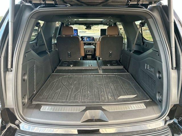 2025 Chevrolet Suburban 4WD High Country
