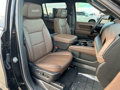 2025 Chevrolet Suburban 4WD High Country