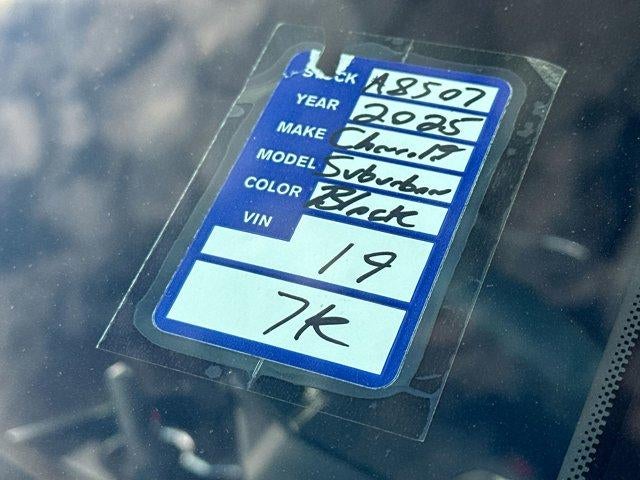 2025 Chevrolet Suburban 4WD High Country