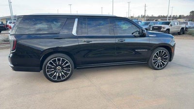 2025 Chevrolet Suburban 4WD High Country