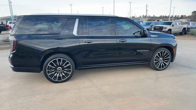 2025 Chevrolet Suburban 4WD High Country