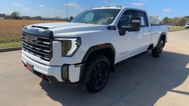 2024 GMC Sierra 2500 HD Crew Cab Long Box 4-Wheel Drive AT4