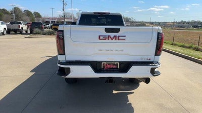 2024 GMC Sierra 2500 HD Crew Cab Long Box 4-Wheel Drive AT4