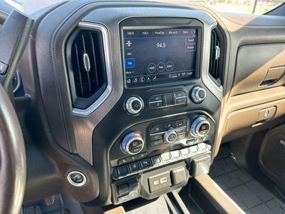 2022 GMC Sierra 2500 HD Crew Cab Standard Box 4-Wheel Drive Denali