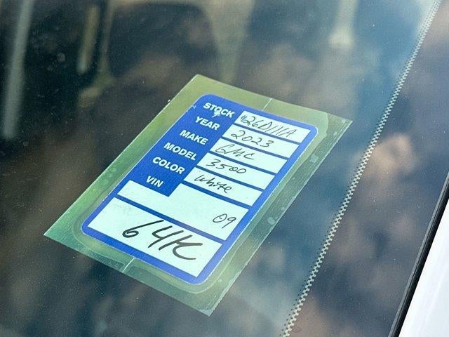 2023 GMC Sierra 3500 HD Crew Cab Long Box 4-Wheel Drive Pro