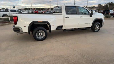 2023 GMC Sierra 3500 HD Crew Cab Long Box 4-Wheel Drive Pro