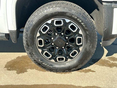 2025 GMC Sierra 3500 HD Crew Cab Standard Box 4-Wheel Drive AT4