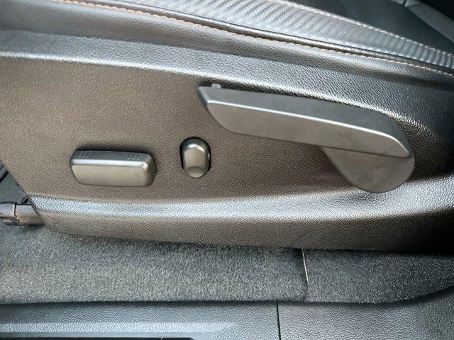 2021 GMC Canyon Crew Cab Short Box 4-Wheel Drive AT4 w/Leather