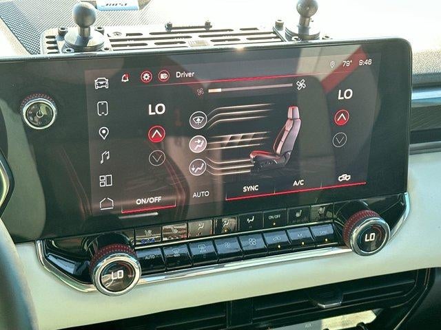 2024 GMC Canyon Crew Cab Short Box 4-Wheel Drive AT4X