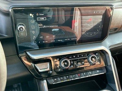 2022 GMC Sierra 1500 Crew Cab Short Box 4-Wheel Drive Denali Ultimate