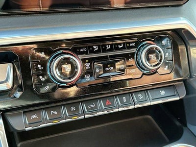 2022 GMC Sierra 1500 Crew Cab Short Box 4-Wheel Drive Denali Ultimate