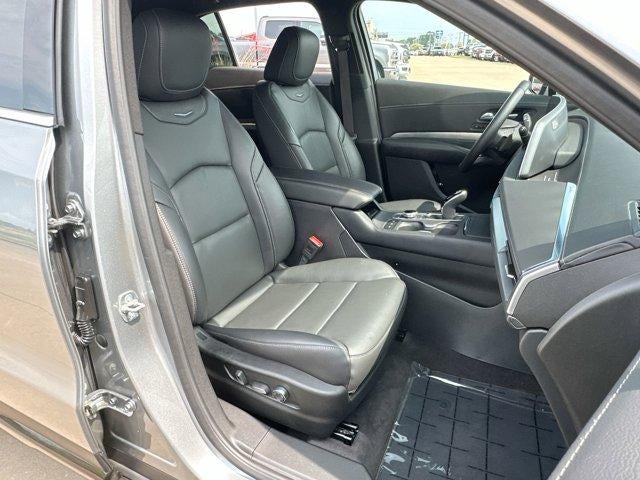 2025 Cadillac XT4 AWD 4dr Premium Luxury