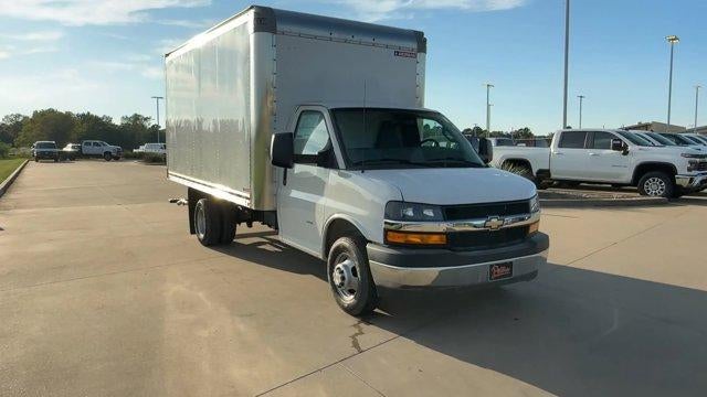 2024 Chevrolet Express Cutaway 3500 Base