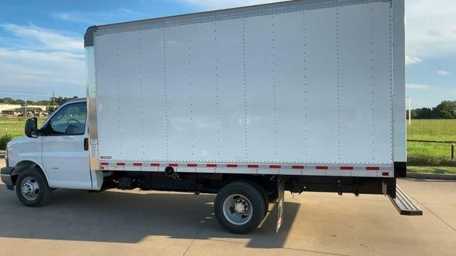 2024 Chevrolet Express Cutaway 3500 Base