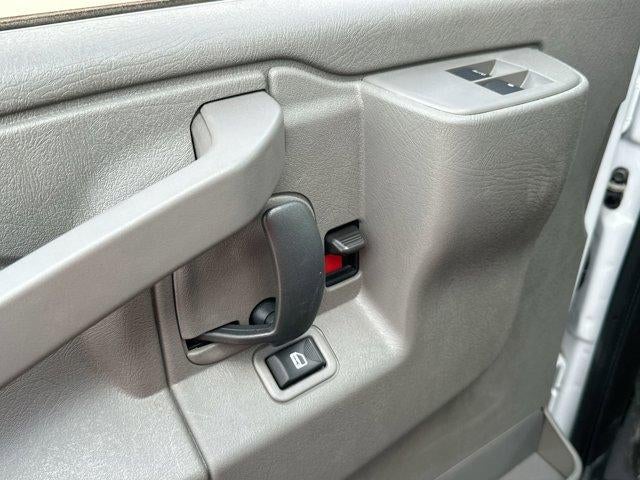 2024 Chevrolet Express Cutaway 3500 Base