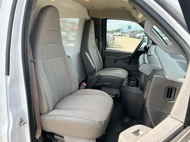 2024 Chevrolet Express Cutaway 3500 Base