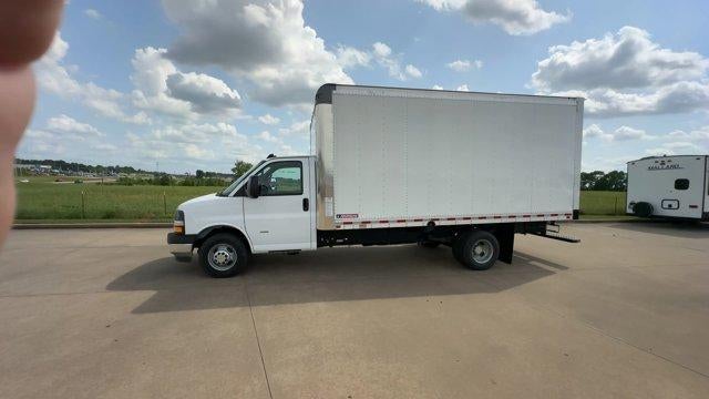 2024 Chevrolet Express Cutaway 3500 Base