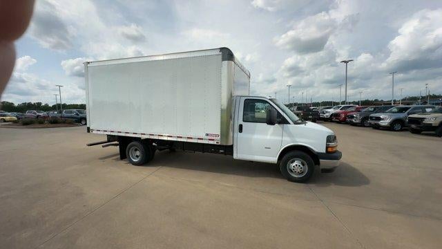 2024 Chevrolet Express Cutaway 3500 Base