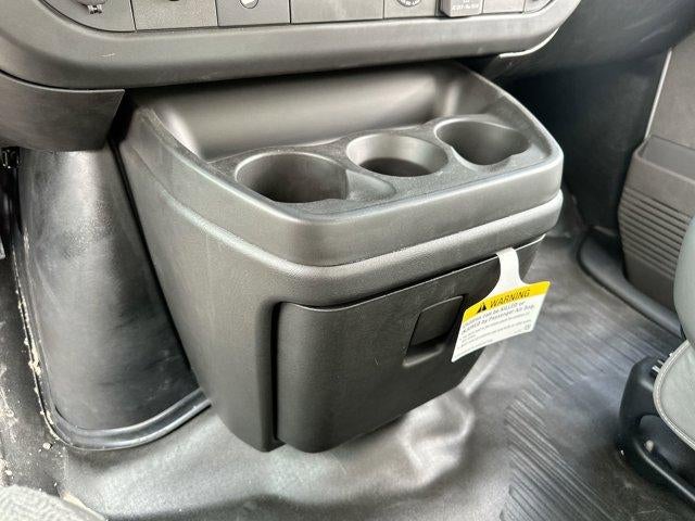 2024 Chevrolet Express Cutaway 3500 Base