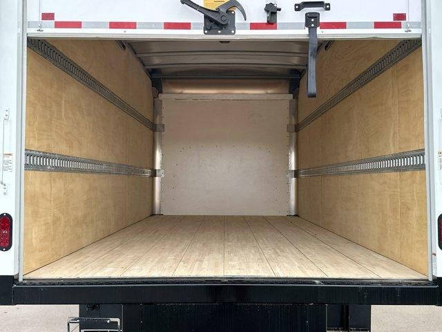 2024 Chevrolet Express Cutaway 3500 Base