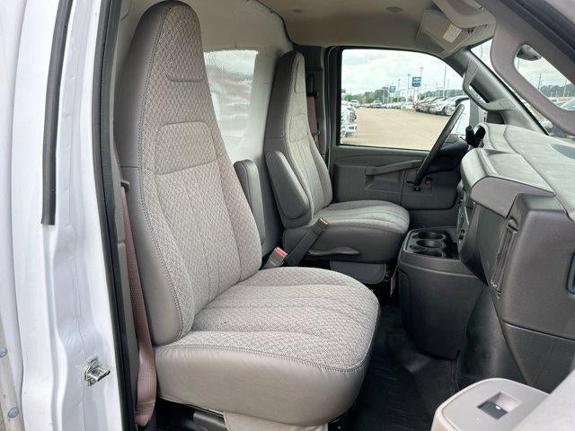 2024 Chevrolet Express Cutaway 3500 Base