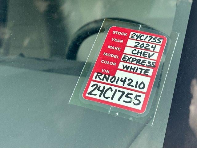 2024 Chevrolet Express Cutaway 3500 Base