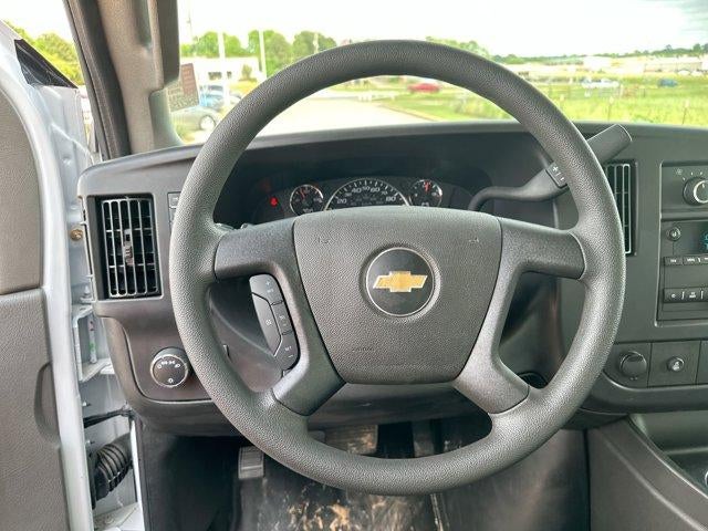 2024 Chevrolet Express Cutaway 3500 Base