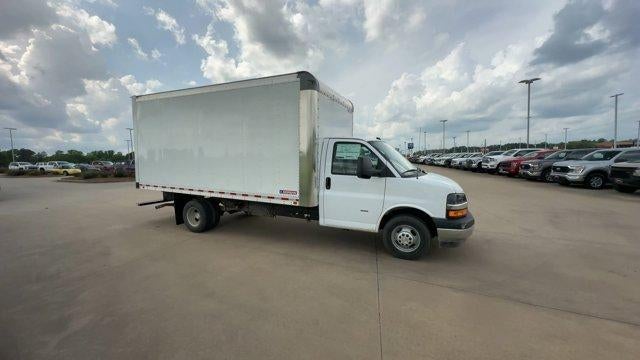 2024 Chevrolet Express Cutaway 3500 Base