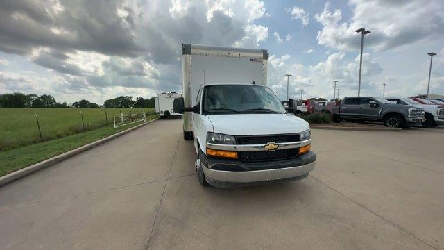 2024 Chevrolet Express Cutaway 3500 Base