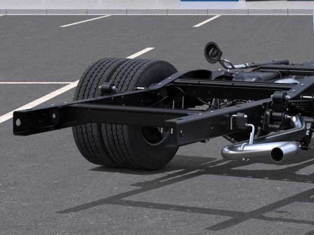 2025 Chevrolet Express Cutaway 3500 Base