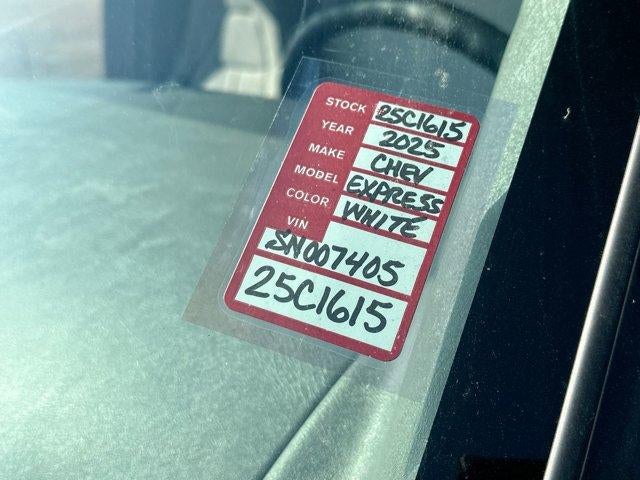 2025 Chevrolet Express Cutaway 3500 Base
