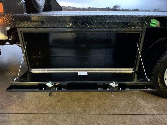 2024 Chevrolet Silverado 5500 HD Work Truck