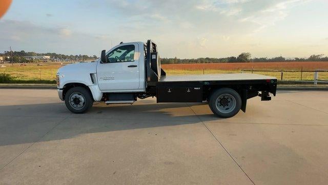 2024 Chevrolet Silverado 5500 HD Work Truck