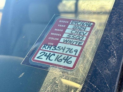 2024 Chevrolet Silverado 5500 HD Work Truck