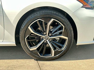 2024 Nissan Altima 2.5 SR Sedan