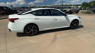 2024 Nissan Altima 2.5 SR Sedan