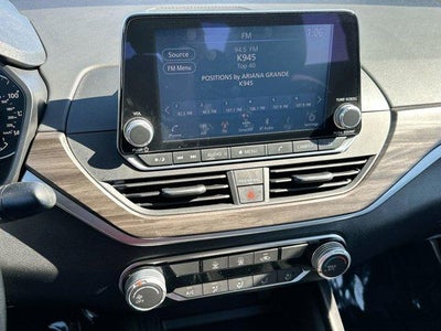 2025 Nissan Altima SV FWD